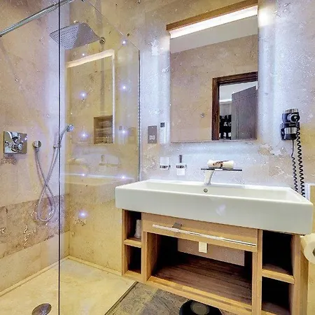 Mala Anglia Deluxe & Отель типа 